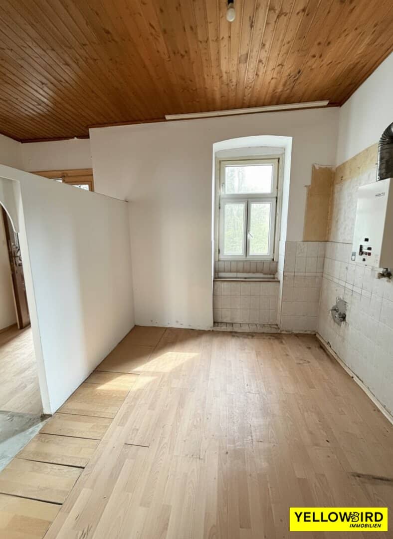 Old building apartment with good transport links
