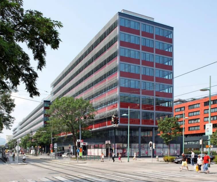 Bürofläche in Wien 3.OG ca. 335 m², U6-Nähe, Garage im Haus, zentral