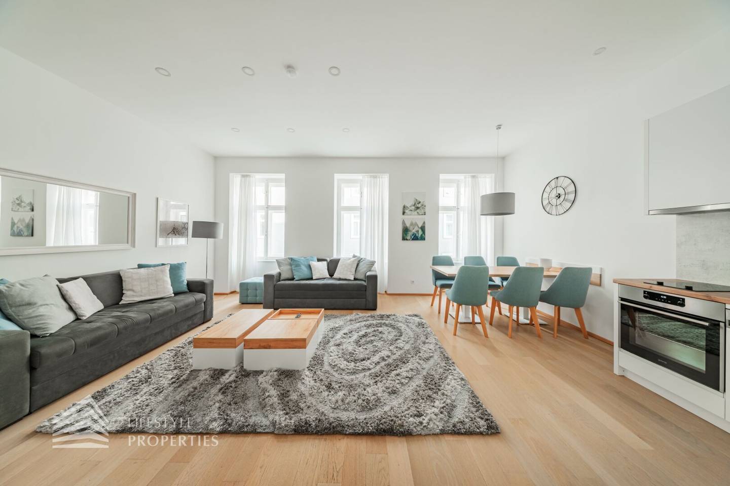 Apartment with balcony and lift in Naschmarkt