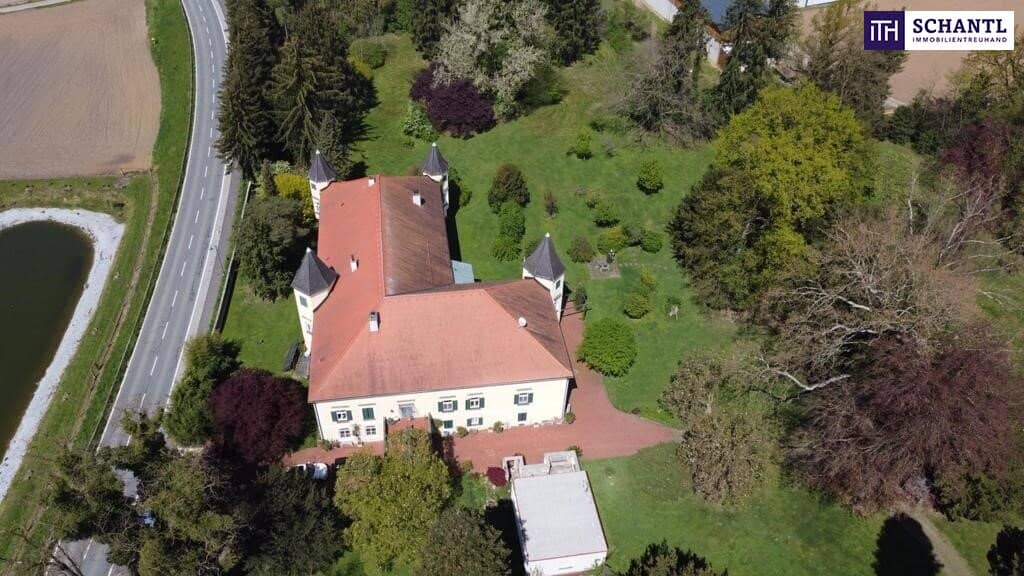 Ein Märchenschloss Nähe Wildon-komplett saniert mit prachtvoller ca. 40.000m² Parkanlage - Biomasseheizung!