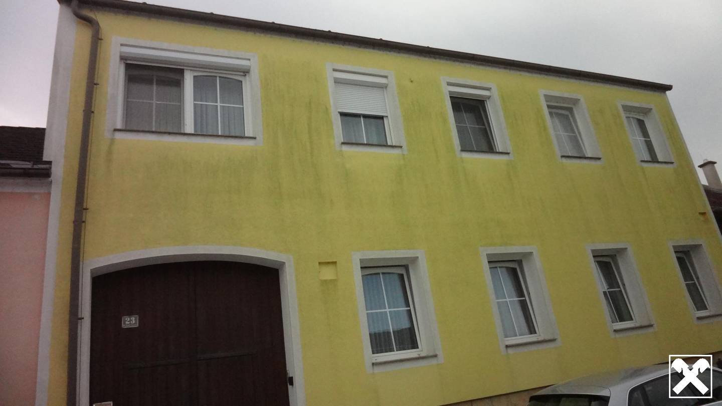 Ein- bzw. Zweifamilienhaus in Rust mit Wintergarten, Sauna und Garten