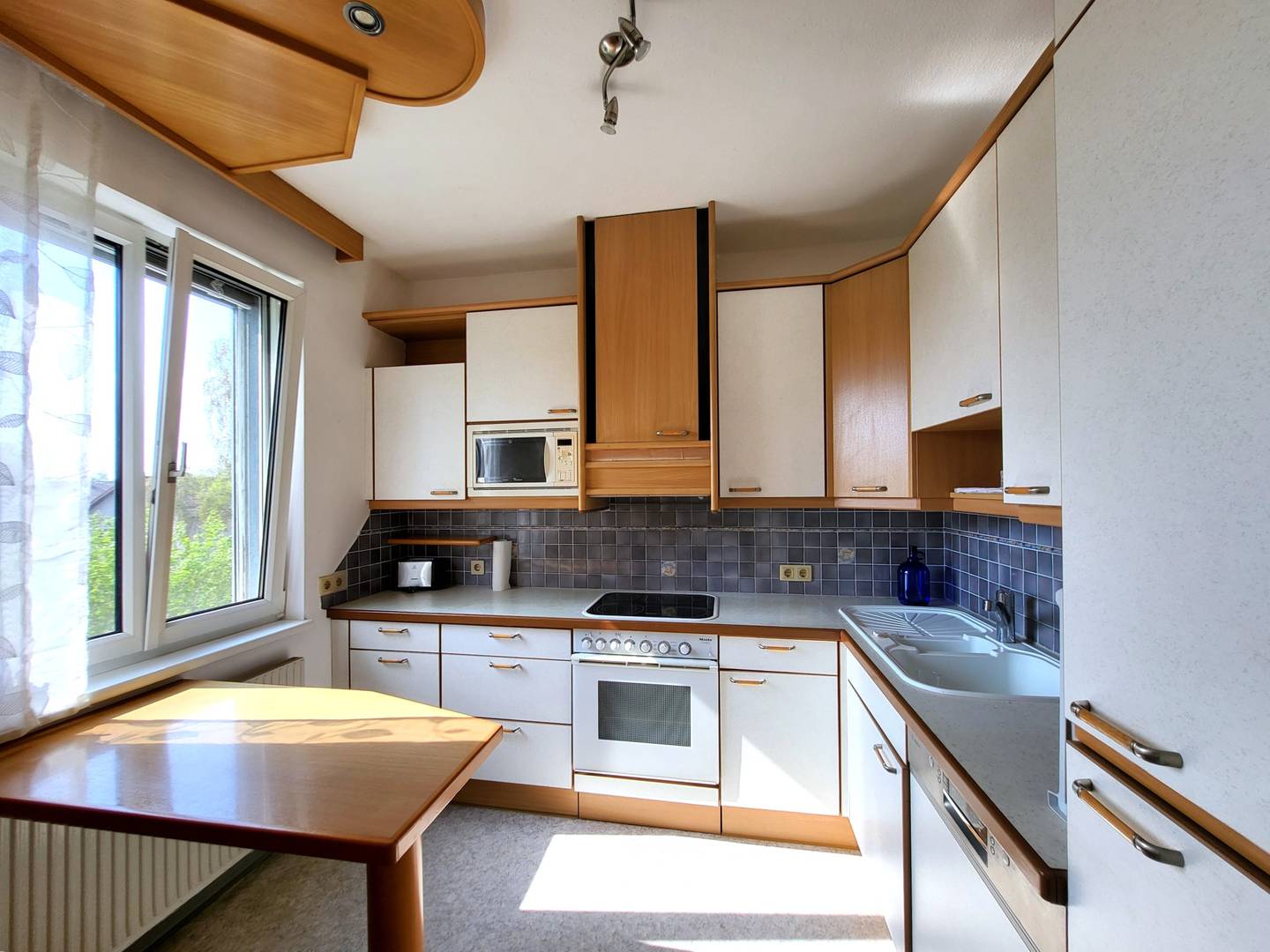 Wohnung mit Balkon in zentraler ruhiger Lage