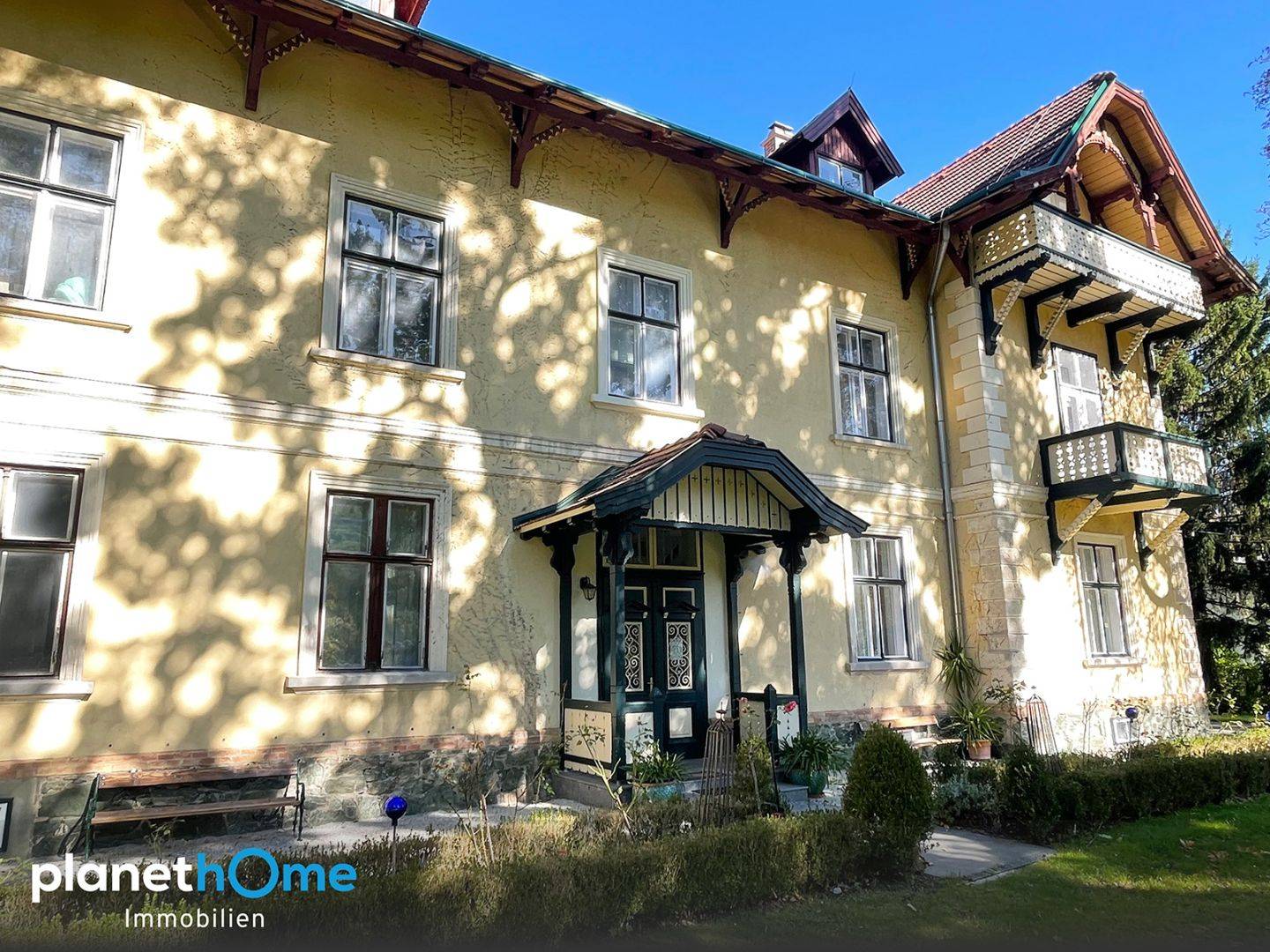Villa im Zentrum von Reichenau - DG-Wohnung im 2. Stock zu vermieten (Haupt- und Nebenwohnsitz)
