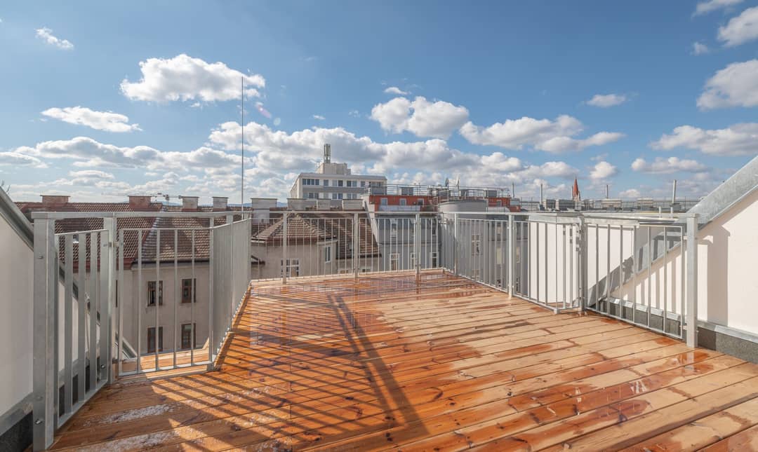 Neubau Wohnung mit Terrasse Erstbezug