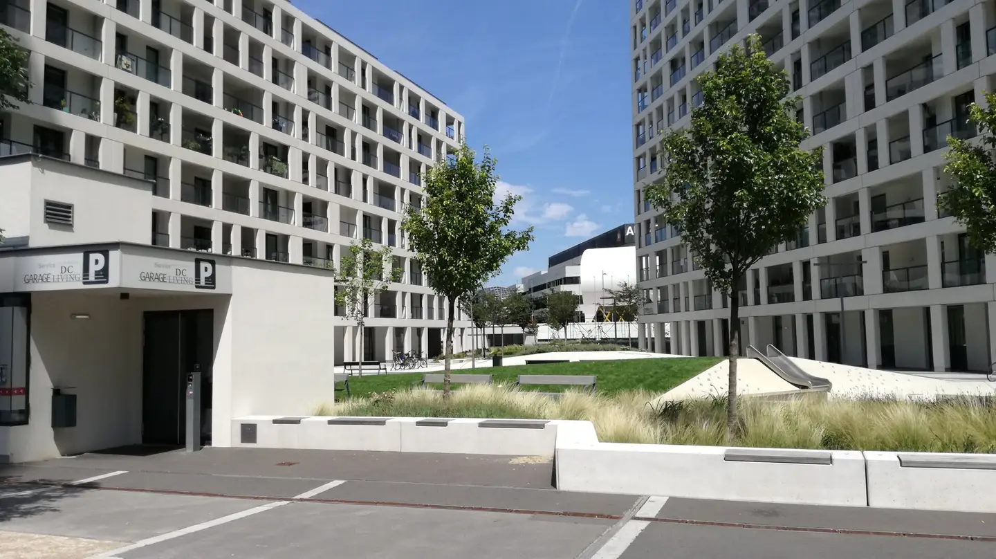 DC-LIVING: Moderne 3-Zimmer-Wohnung mit Loggia & Wellnessbereich nahe der UNO-City!