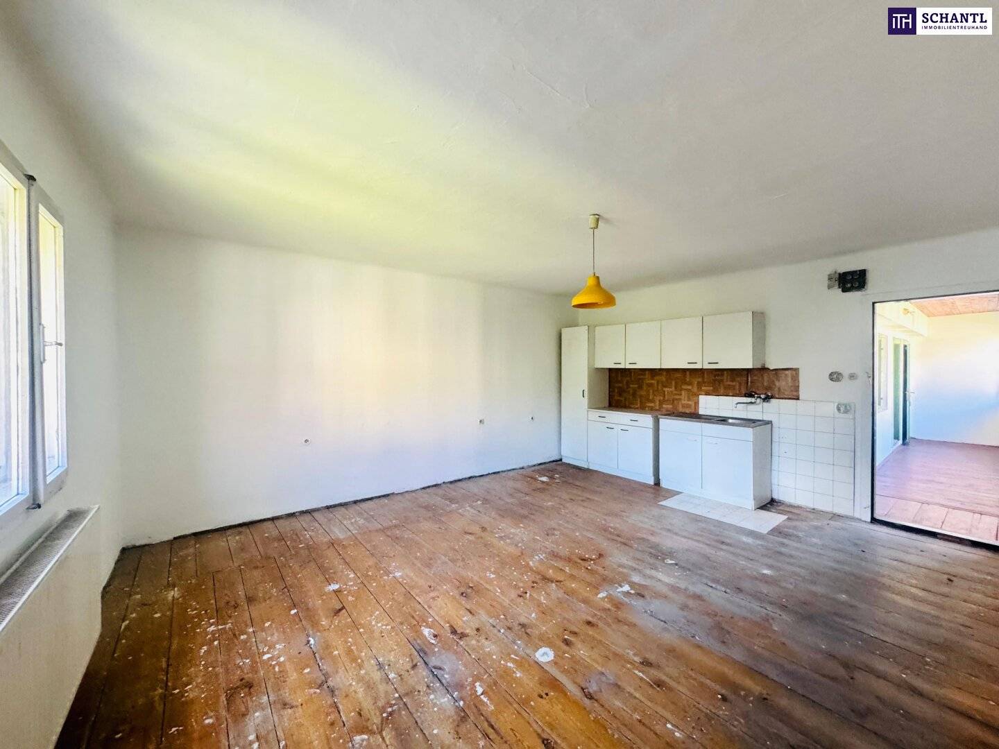 Renovation needed Charming 55 m² apartment with potential in central Graz location near FH