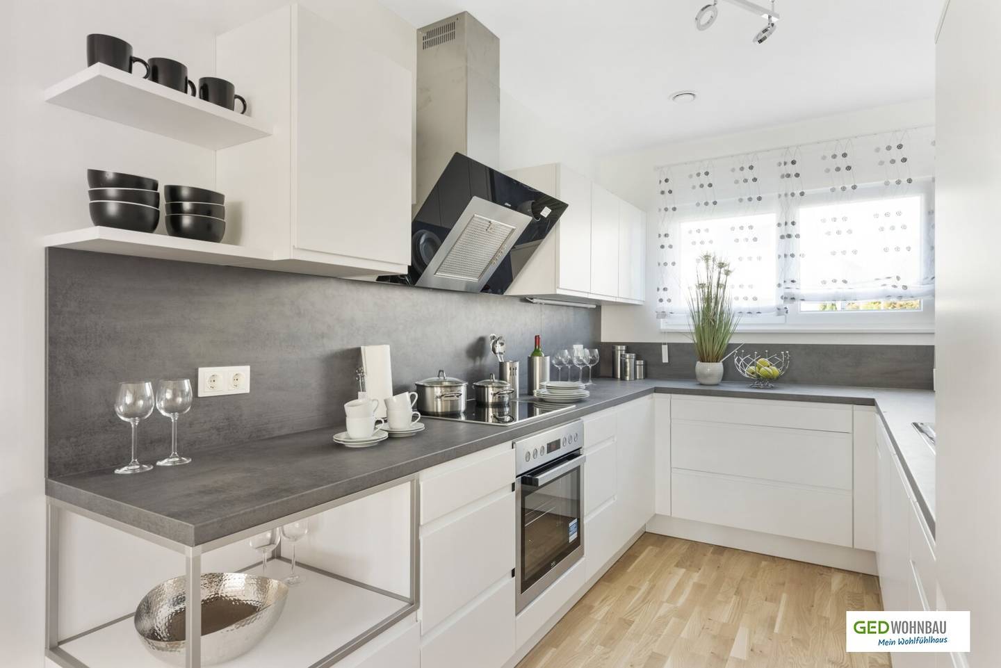 Doppelhaushälfte Haag - Neubau, 4 Z., Garten 158 m², 2 Stellplätze
