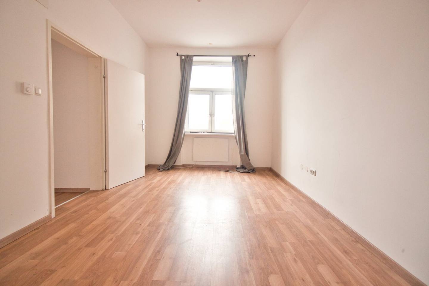 Helle 3 Zimmer Wohnung mit Südausrichtung nahe U3
