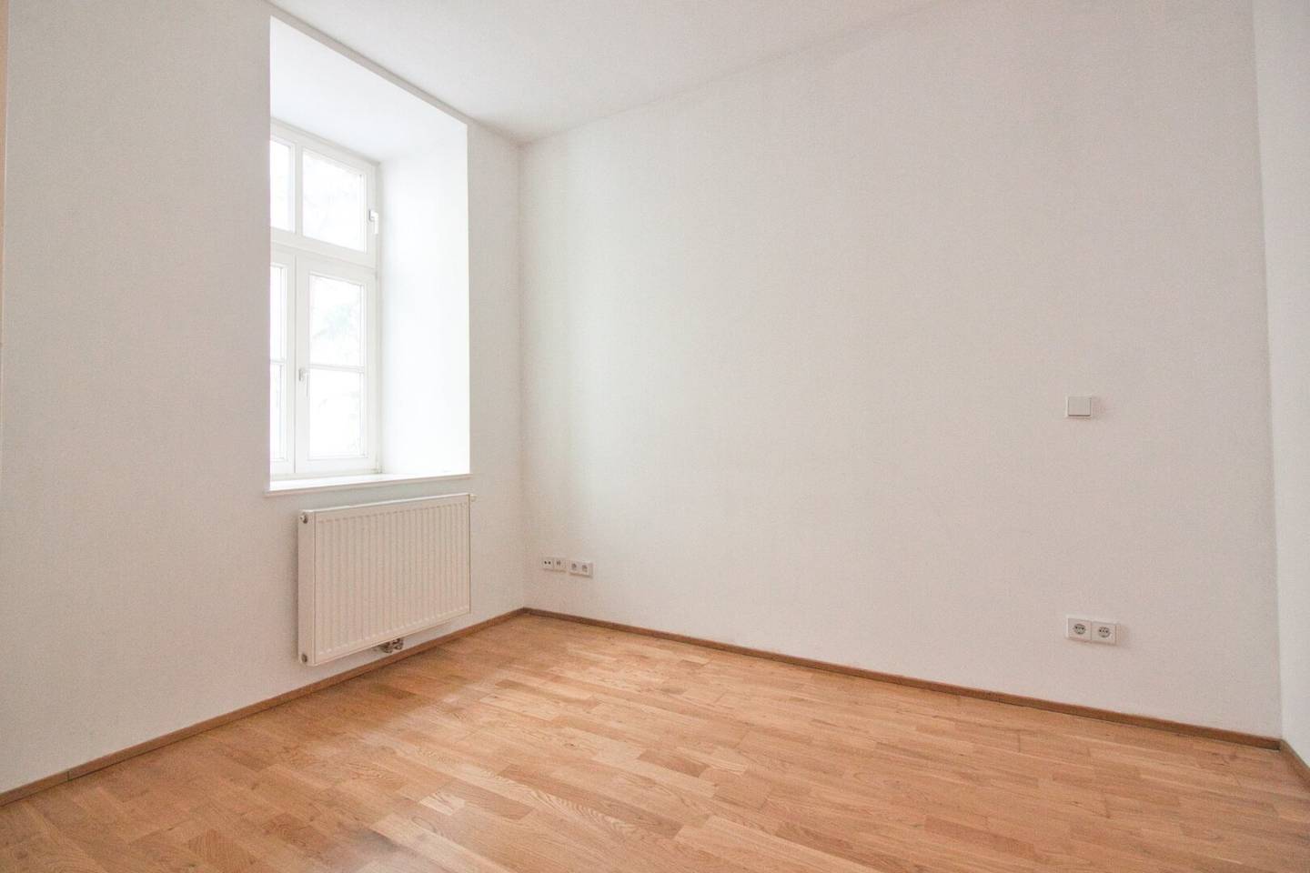 Gepflegte Altbauwohnung Hofseitiger Garten