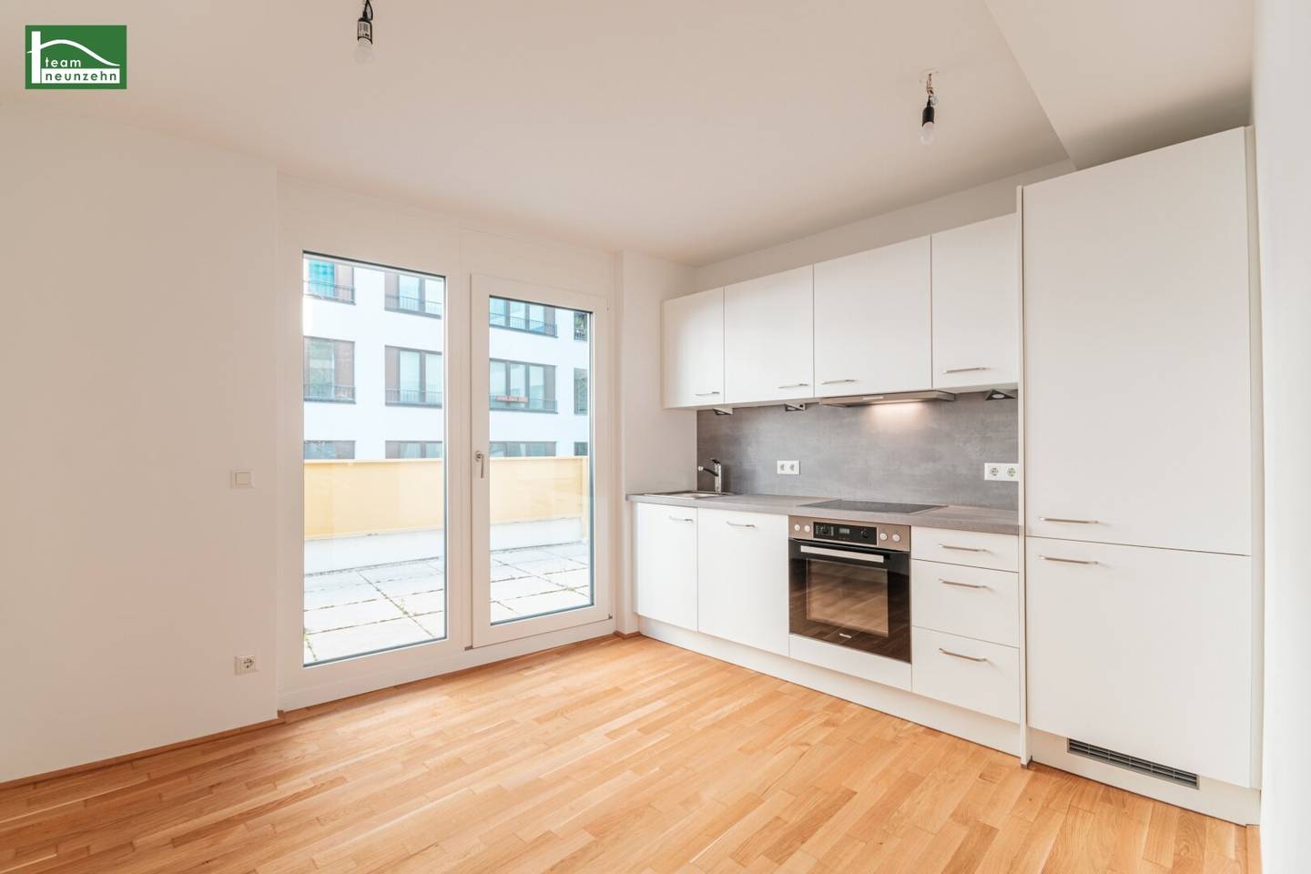 Kitchen and underground parking space already included! Lovely new-build first-occupancy apartment between An der Schanze and the Cherry Blossom Park
