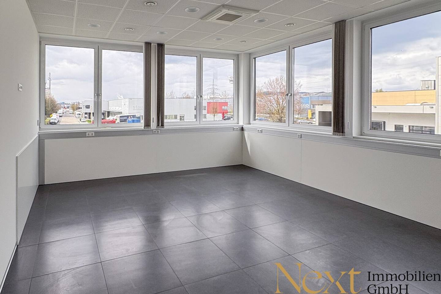 High quality commercial property in the best location in Linz for rent