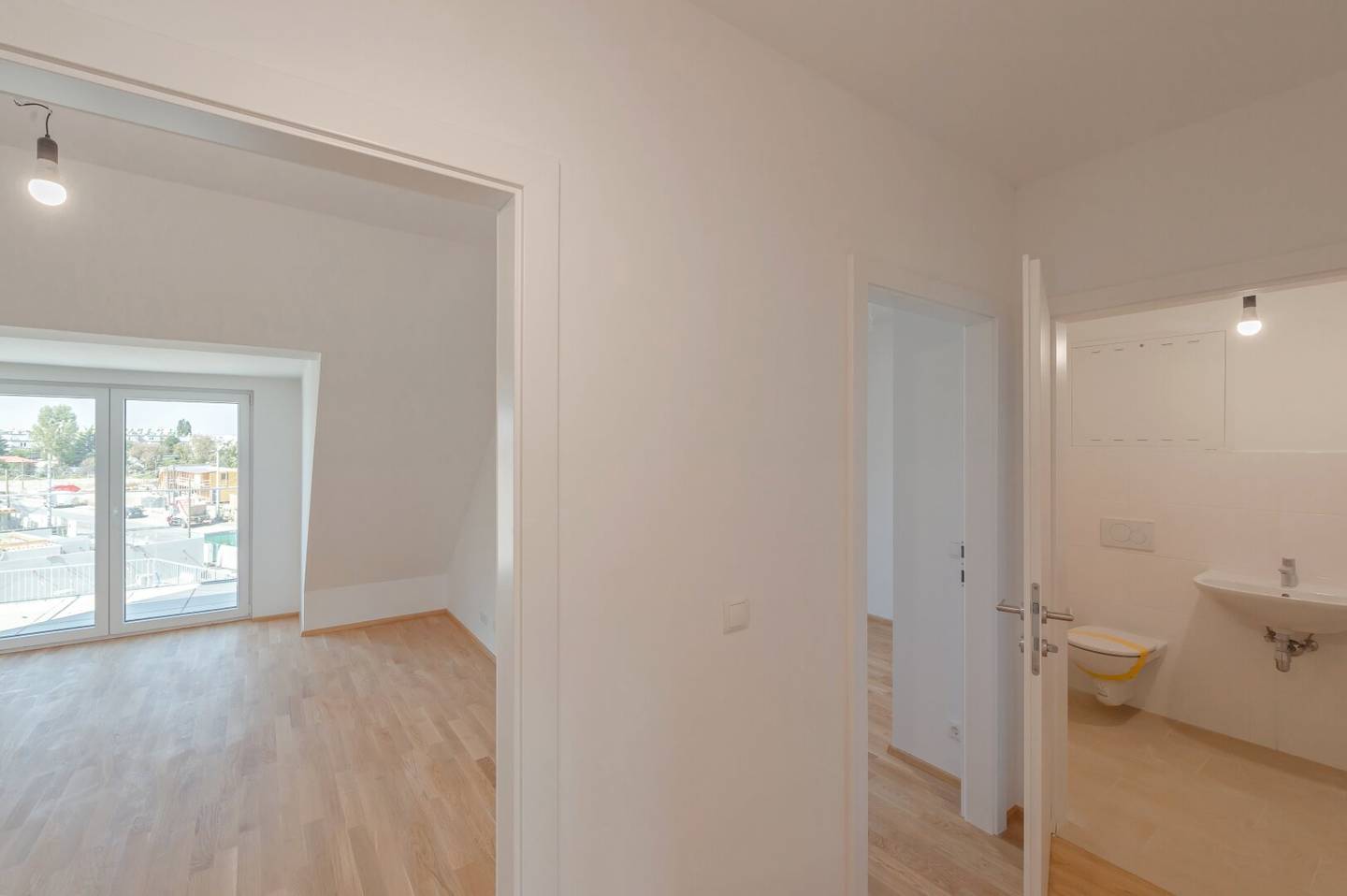 NEW 3-Room Attic New Build with Two Terraces in TOP Location near Kagraner Platz