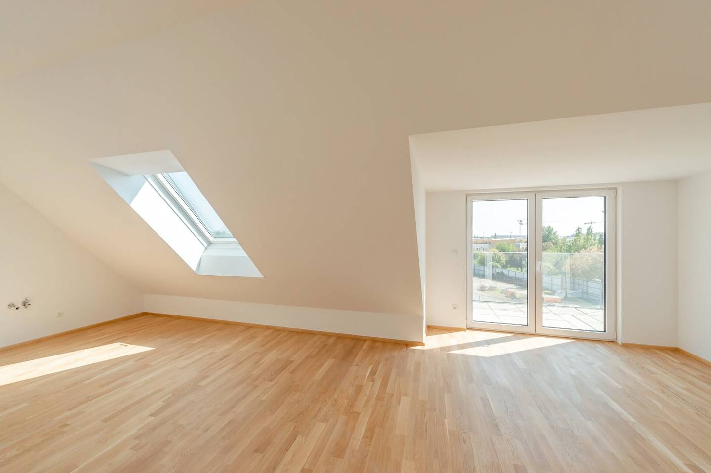 NEW 3-Room Attic New Build with Two Terraces in TOP Location near Kagraner Platz