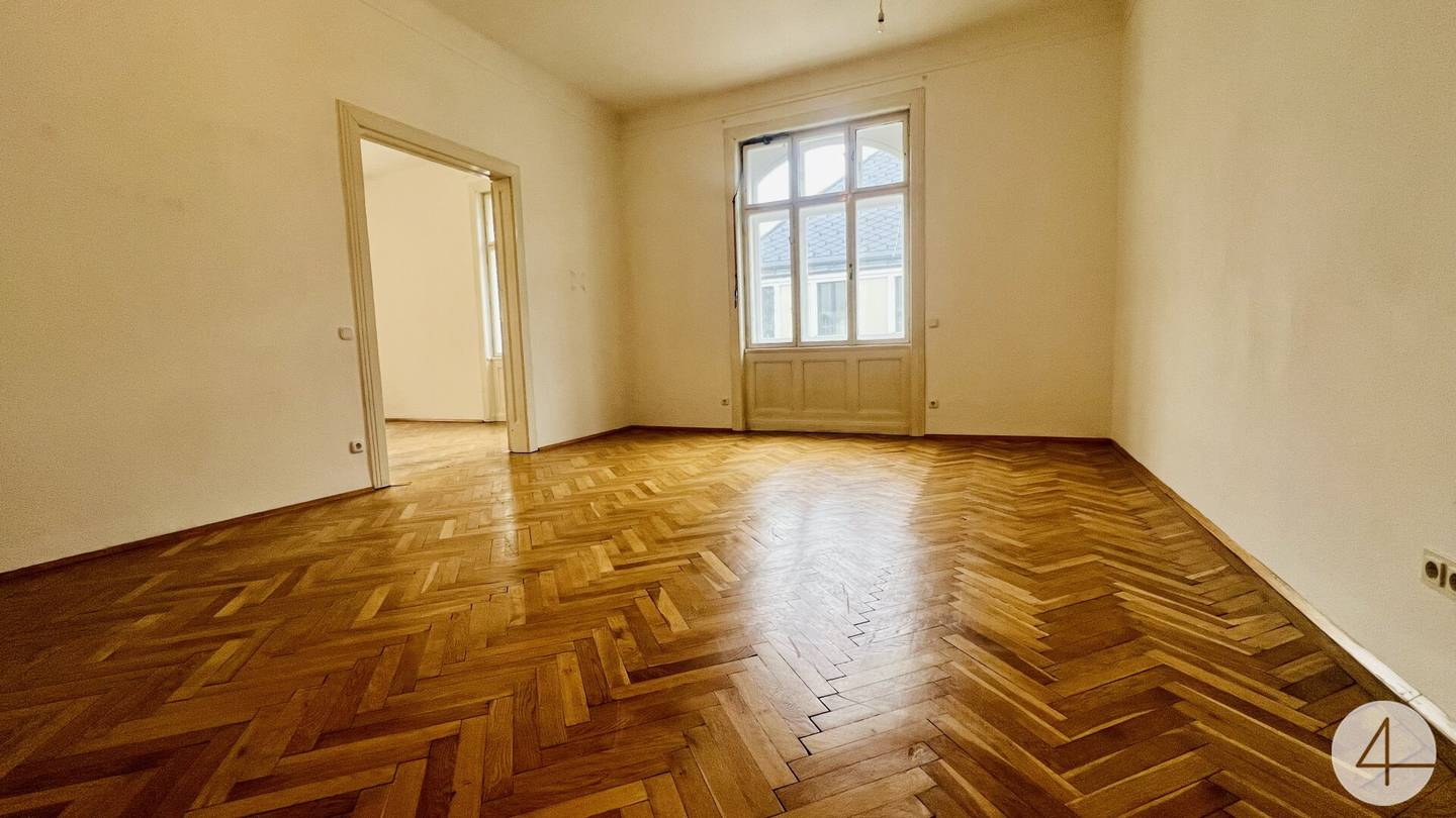 Wohnung Altbau Fischgrätparkett Westausrichtung