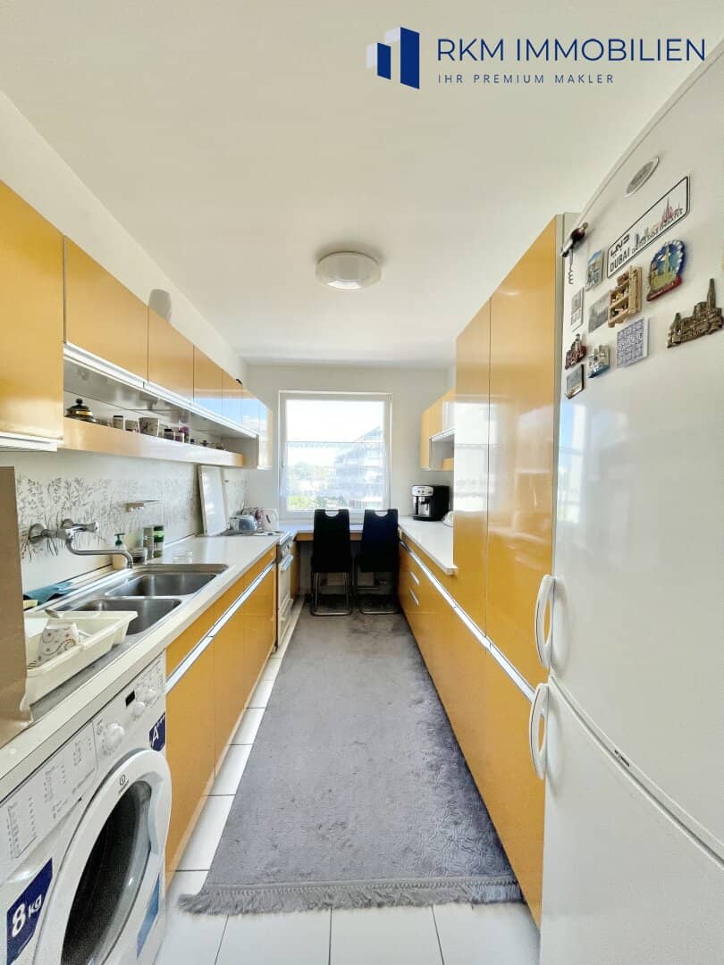Helle geräumige 4-Zimmer Wohnung nähe U3 Enkplatz in Ruhelage