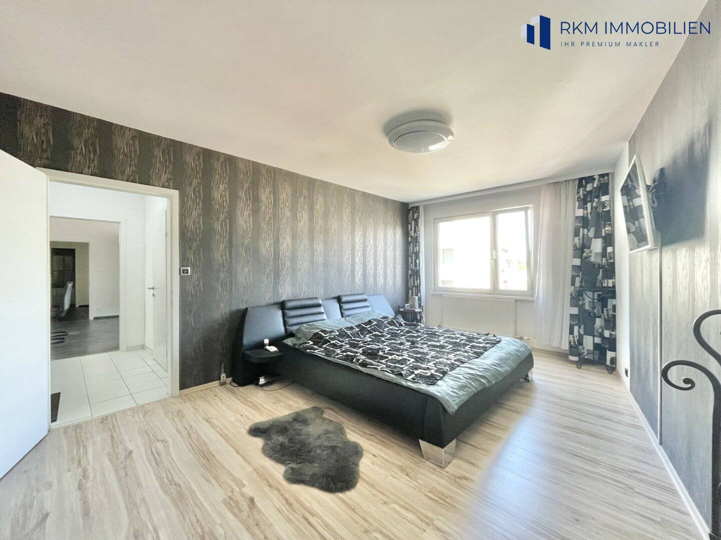 Helle geräumige 4-Zimmer Wohnung nähe U3 Enkplatz in Ruhelage