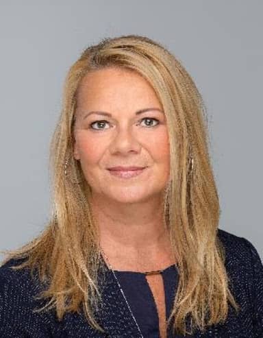 Claudia Lang